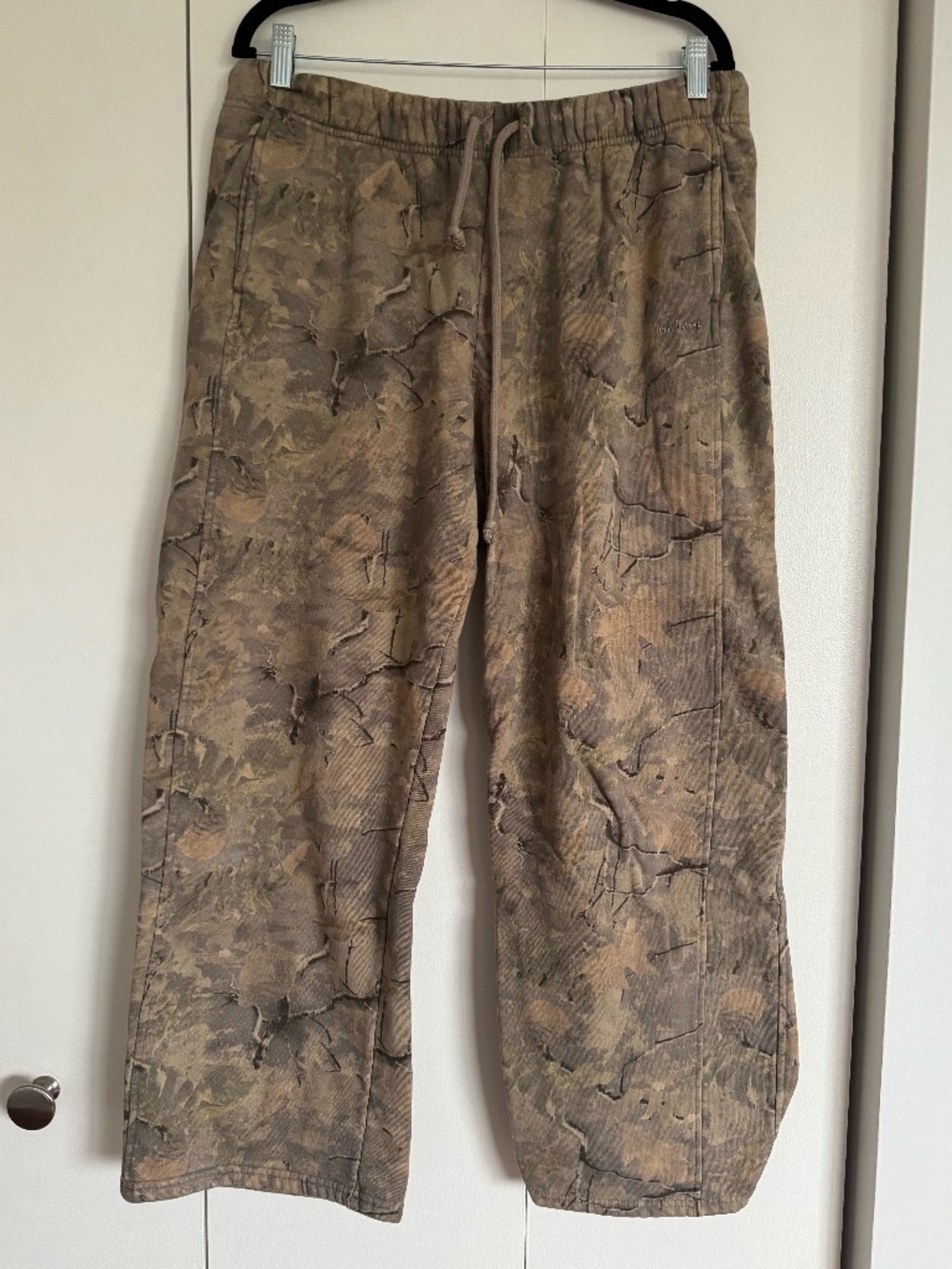 Camo Wide Leg Sweatpants - Garage